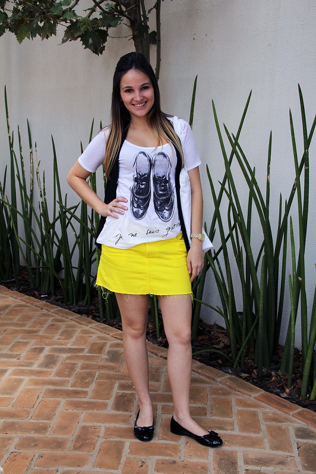 saia amarela